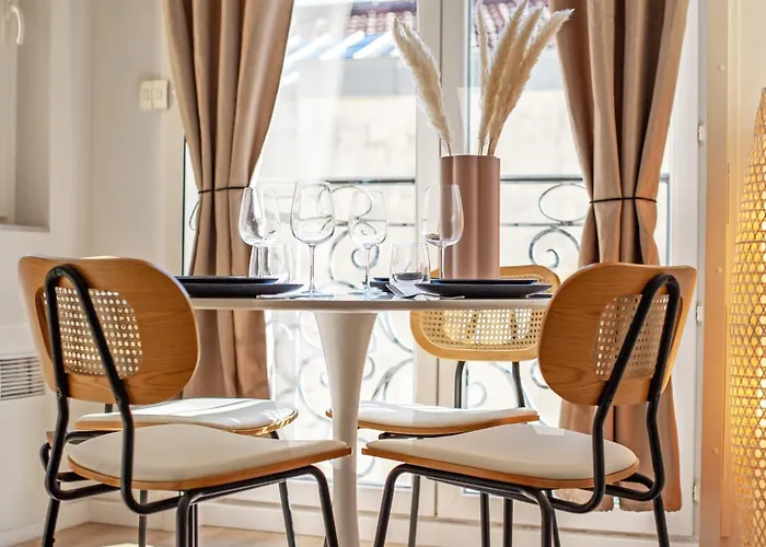 Jardin Des Muses Ii - Somptueux 2 Pieces - Carre D'or Διαμέρισμα Μεντόν